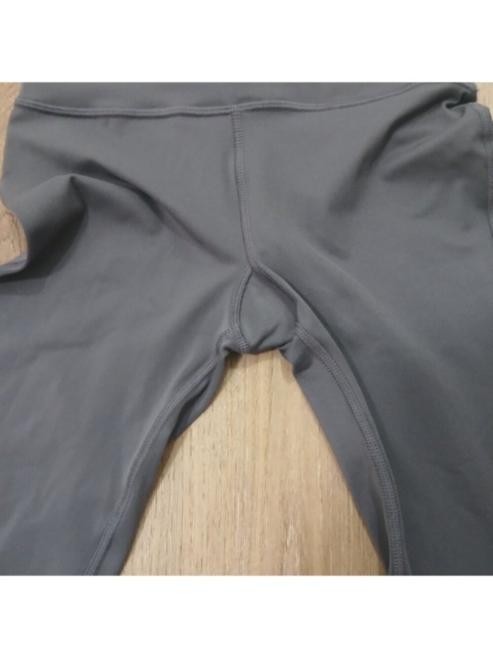Under Armour HeatGear Compression Capri Leggings XS Pink Ribbon Breast Cancer - Picture 6 of 8